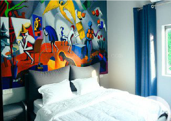 大理对于酒店的墙体彩绘而言更注重哪些方面？